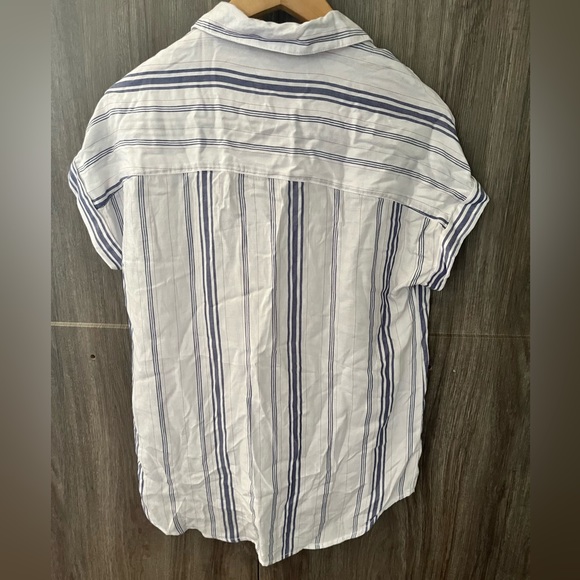 Francesca’s beachlunchlounge collection top - Picture 3 of 6